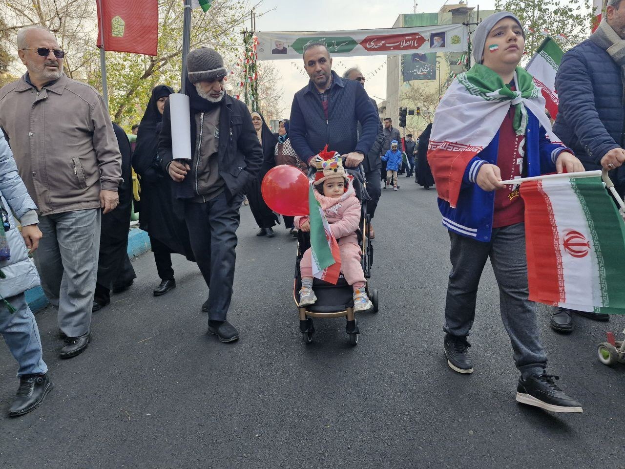 حماسه حضور پایتخت‌نشینان در جشن پیروزی انقلاب+ عکس و فیلم/ در حال بروزرسانی