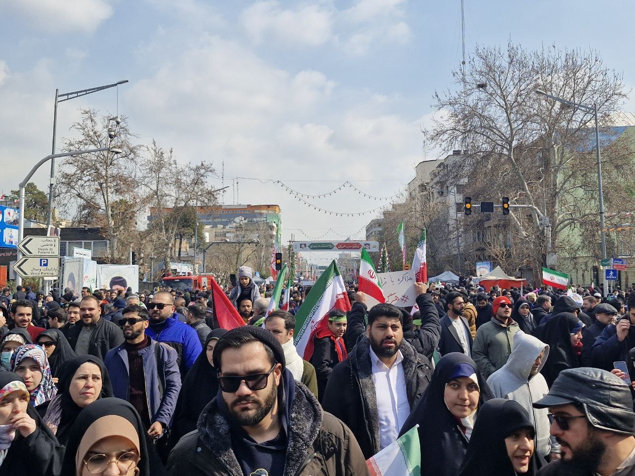 حماسه حضور پایتخت‌نشینان در جشن پیروزی انقلاب+ عکس و فیلم/ در حال بروزرسانی