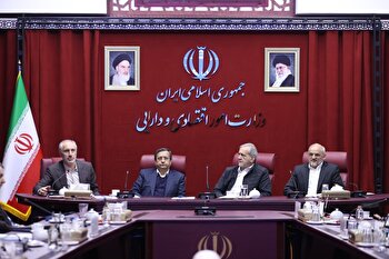 بازدید سرزده پزشکیان از وزارت اقتصاد/ دفاع رئیس جمهور از همتی