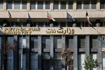 ترک‌فعل وزارت نفت ثانیه‌ای ۱۰ هزار دلار بر باد می‌دهد