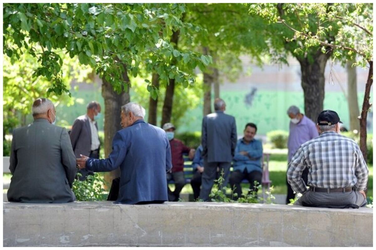 امضای قرارداد بیمه تکمیلی درمان بازنشستگان صندوق بازنشستگی کشوری به تعویق افتاد