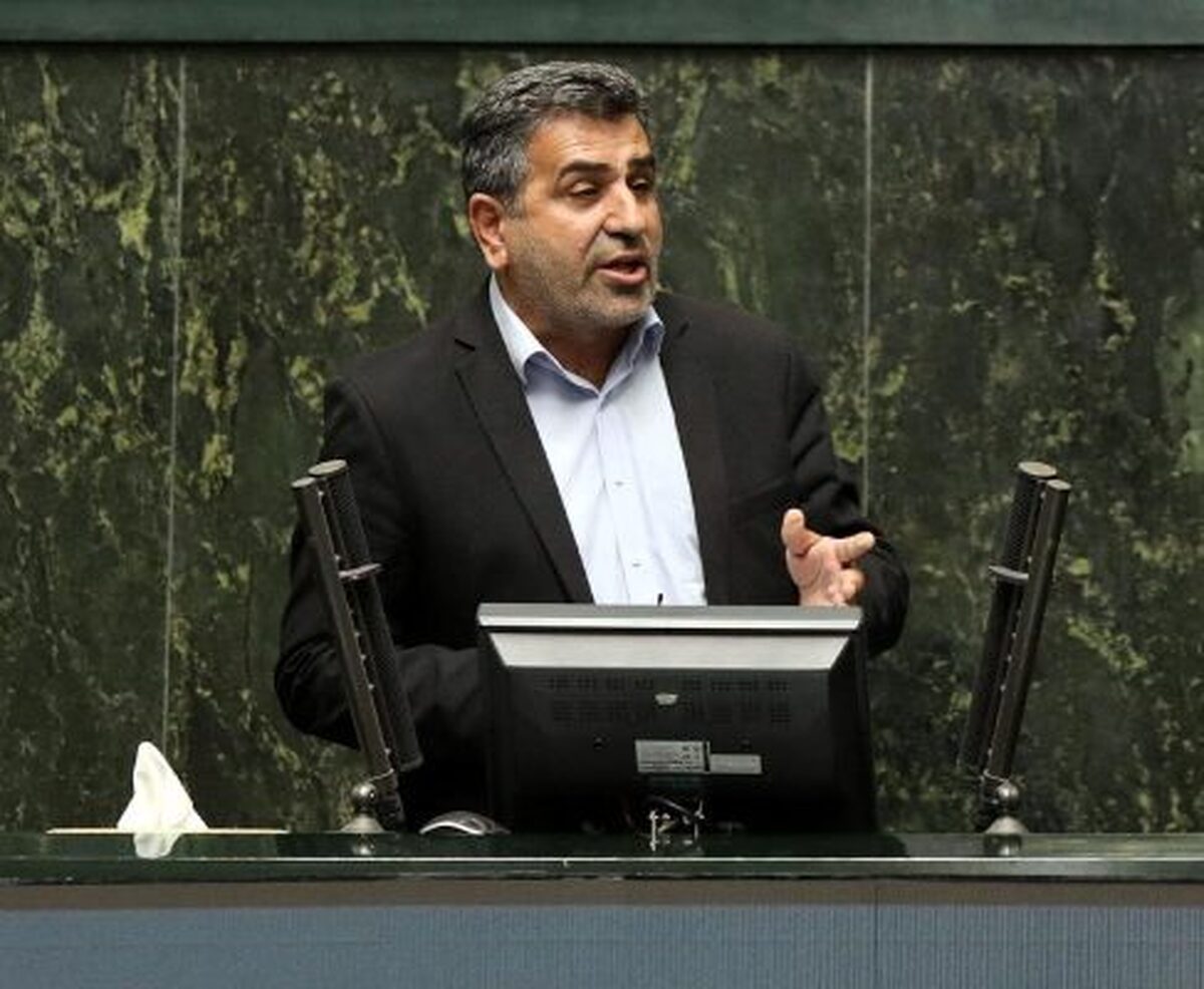 یکشنبه ۱۴ دی ماه تعطیل شد؟