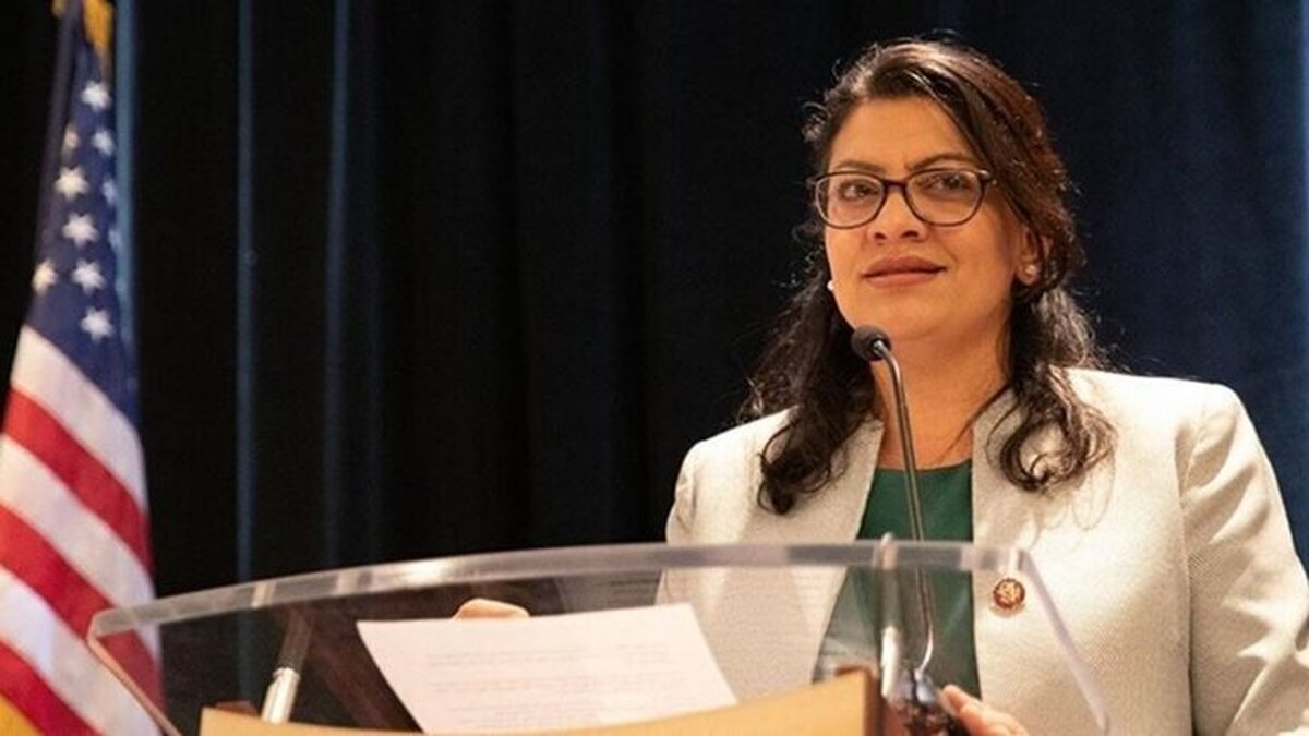 نماینده کنگره آمریکا: جنگ ترامپ با هدف سرقت منابع همسایگان انجام می‌شود