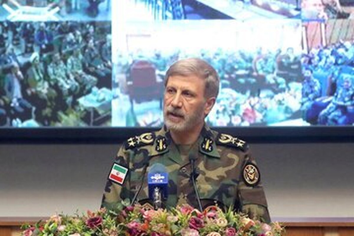 فرمانده کل ارتش: اعتراضات مردم ایران به ترامپ و نتانیاهو ربطی ندارد