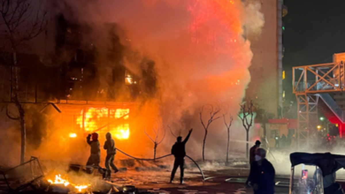 چرا اعتراضات تبدیل به اغتشاشات می‌شود؟