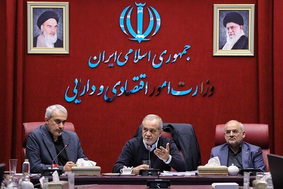 پزشکیان: تعلل در شنیدن مطالبات از دلایل اعتراض اصناف و بازاریان است