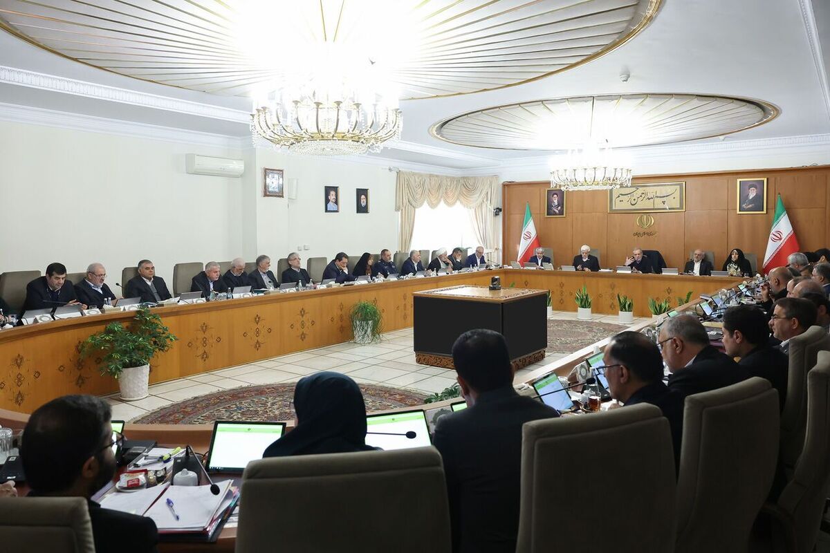 پزشکیان: با جلب رضایت مردم، تلاش دشمنان راه به جایی نخواهد برد