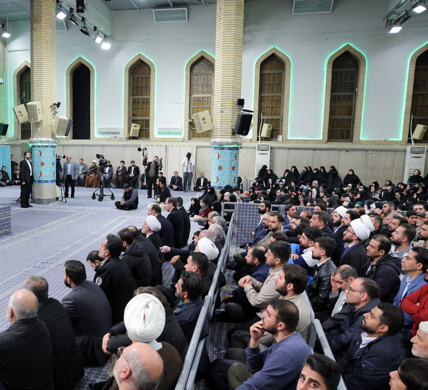 رهبر انقلاب: هدف آمریکا بلعیدن ایران است/ملت ایران کمر فتنه آمریکایی را شکست