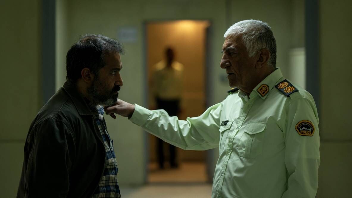 روز سوم جشنواره فیلم فجر ۴۴ میان بمبِ عمل‌نکرده، قتلِ معمایی و جاده‌های خاکستری