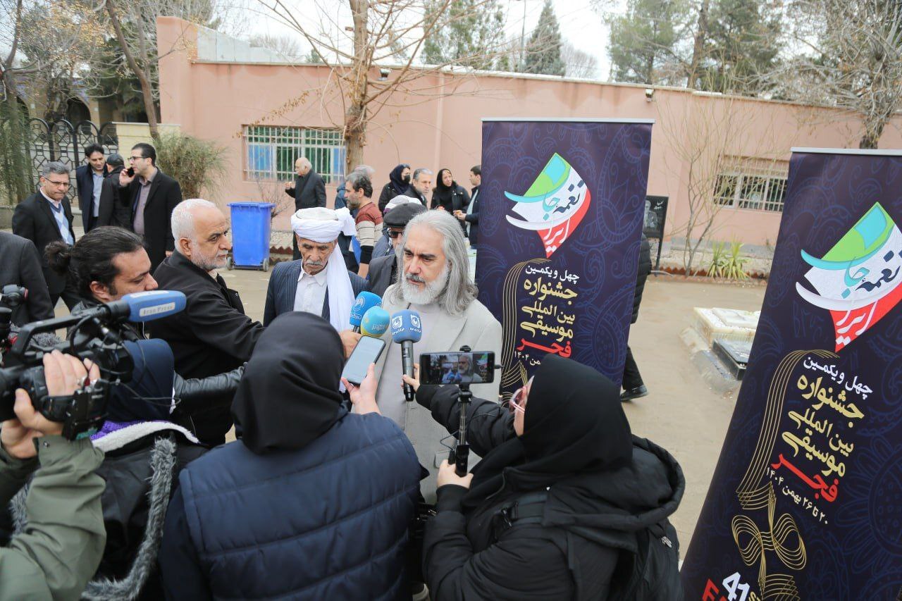 گزارشی تصویری از آغاز به کار و اولین روز جشنواره موسیقی فجر