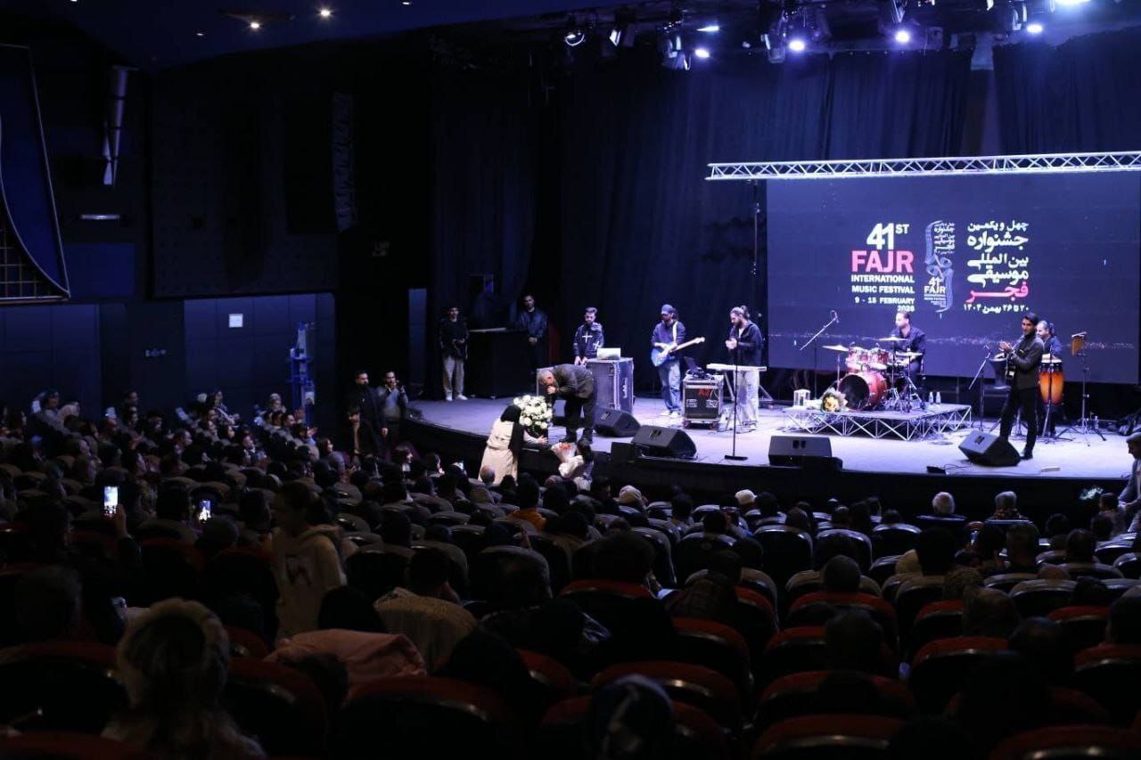 گزارشی تصویری از آغاز به کار و اولین روز جشنواره موسیقی فجر