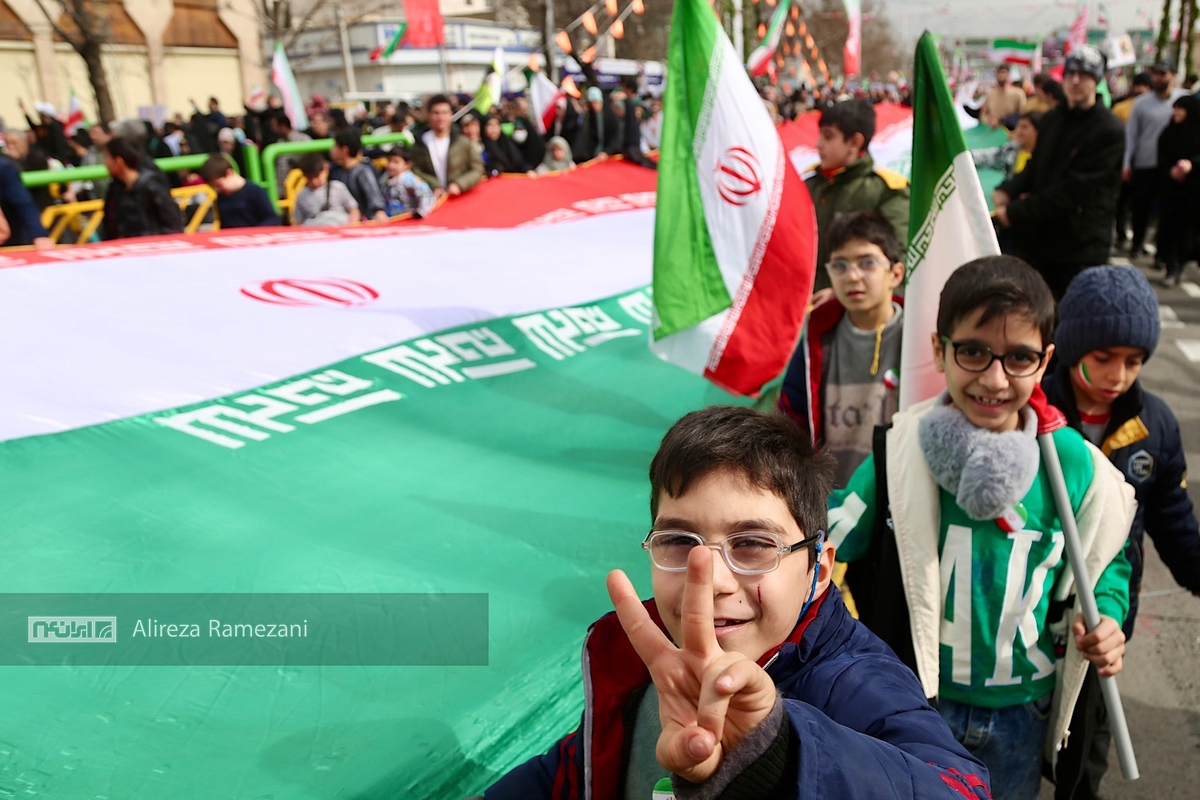 راهپیمایی 22 بهمن در تهران (1)