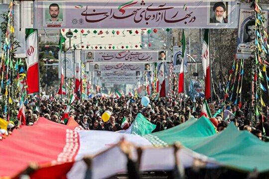 ایران ایستاده در سپیده‌دم بهمن؛ حماسه‌ای که خیابان‌ها را به رفراندوم عزت بدل کرد