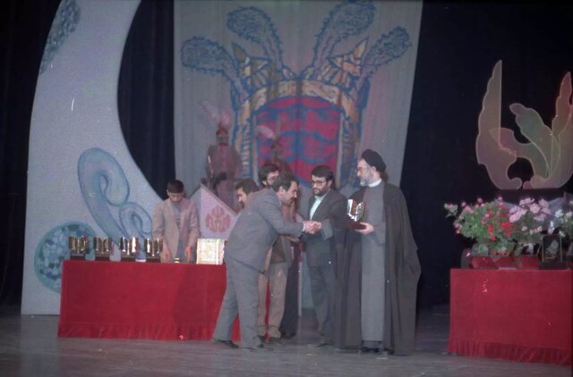 تئاتر فجر در گذر زمان: تغییرات، چالش‌ها و دستاوردهای بزرگ