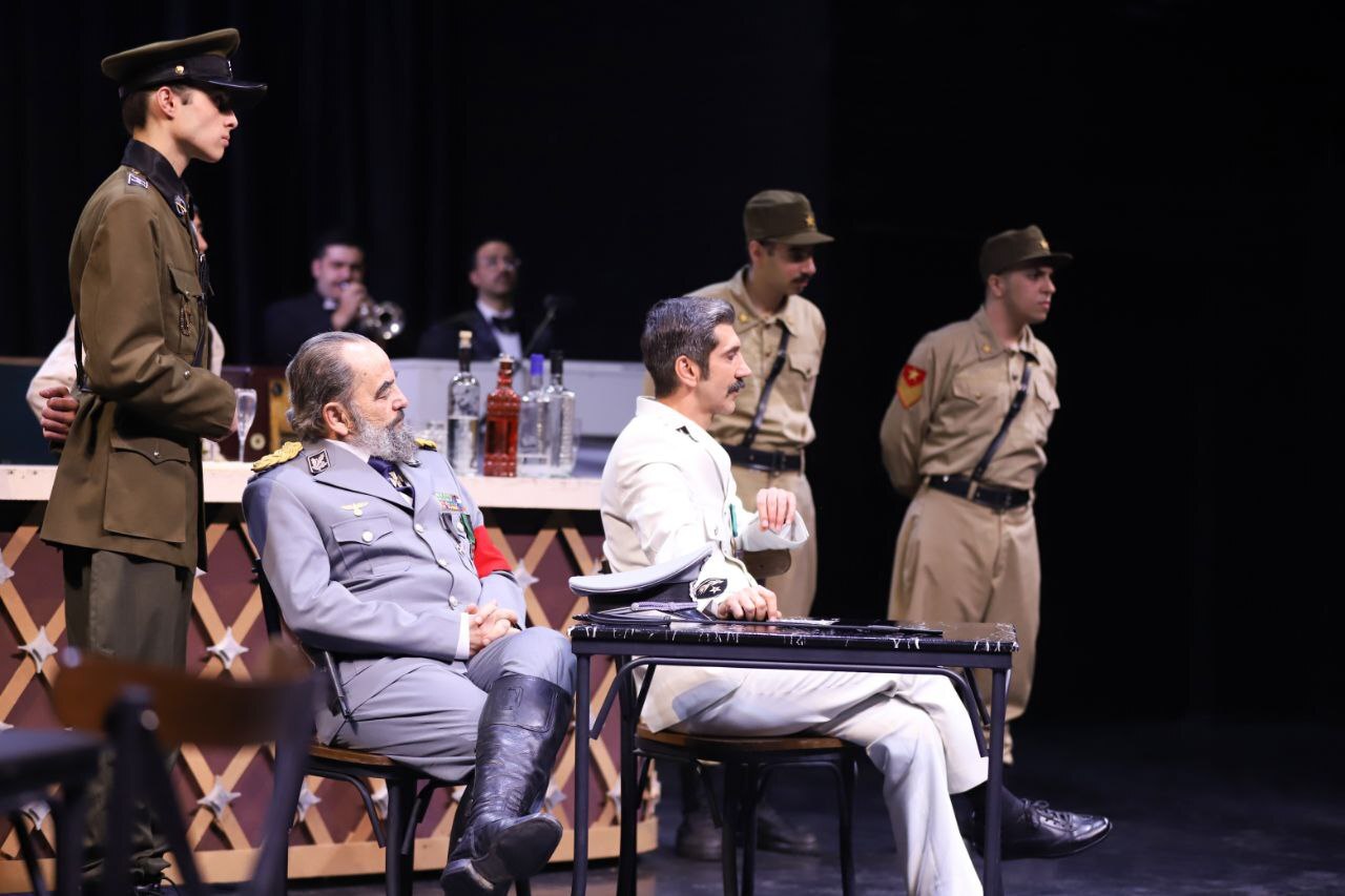 «بزرگترین چالش در اجرای نمایش «کازابلانکا»، فاصله‌ از سایه‌ سنگین همفری بوگارت و اینگرید برگمن بود»