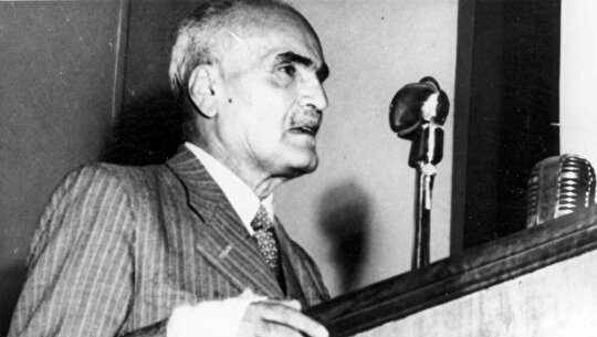 مساله‌ای که از مشروطه تاکنون حل نشده