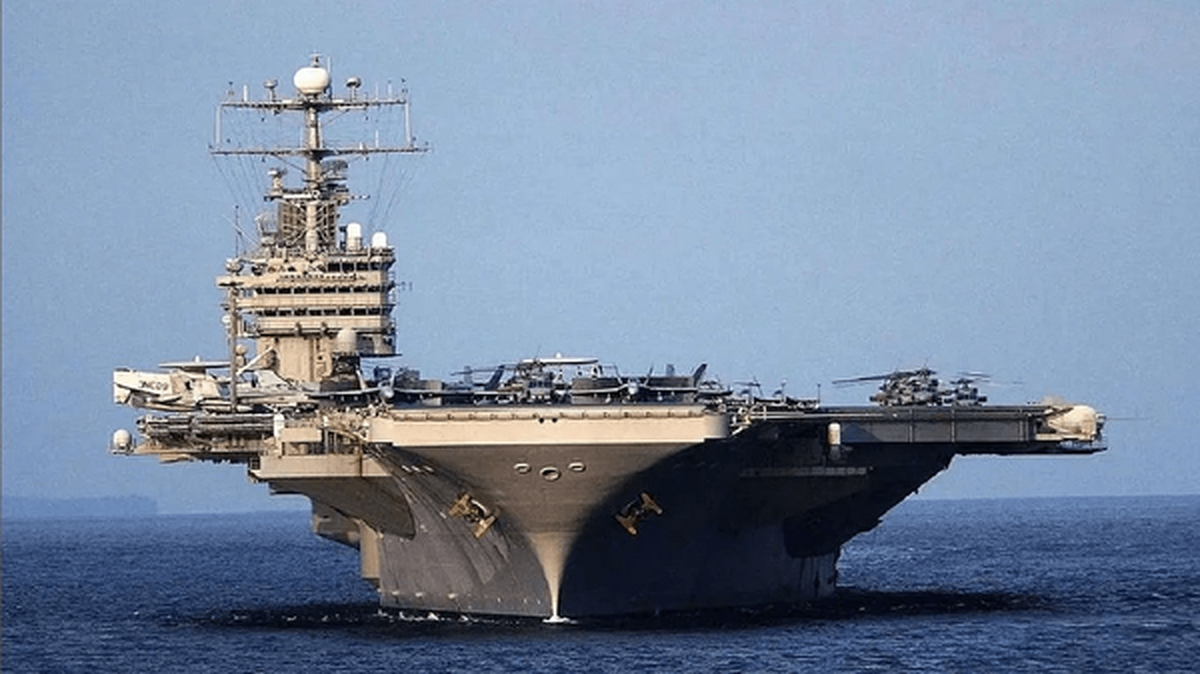 سپاه: با ۴ موشک بالستیک ناو هواپیمابر آبراهام لینکلن را هدف قرار دادیم