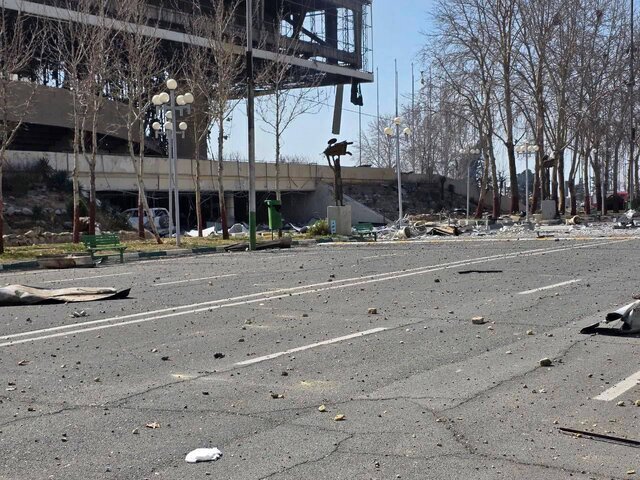 ببینید | حمله آمریکا و اسرائیل به سالن ۱۲ هزار نفری ورزشگاه آزادی