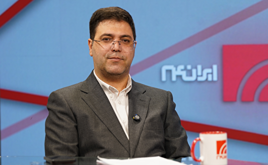 عرب‌صادق: سقوط خارک  تنگه هرمز را خواهد سوزاند؛ روزانه یک‌پنجم نفت جهان از بازار حذف می‌شود/ اشغال خارک طرح عملیاتی نیست؛ سند درماندگی راهبردی است