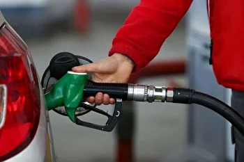 کاهش مصرف بنزین به یک سوم در تهران