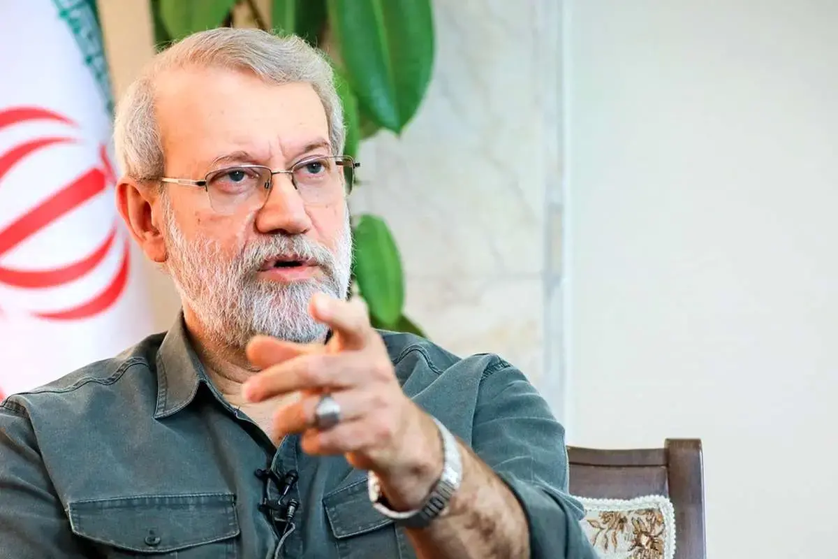 تصویری از تابوت شهید علی لاریجانی در کنار تابوت فرزندش