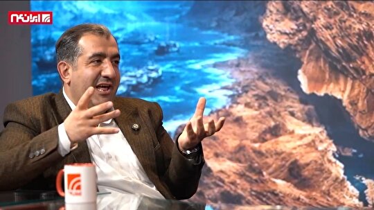 خورسند: در صورت شکست کامل مذاکرات، به ساخت بمب هسته‌ای بیندیشیم