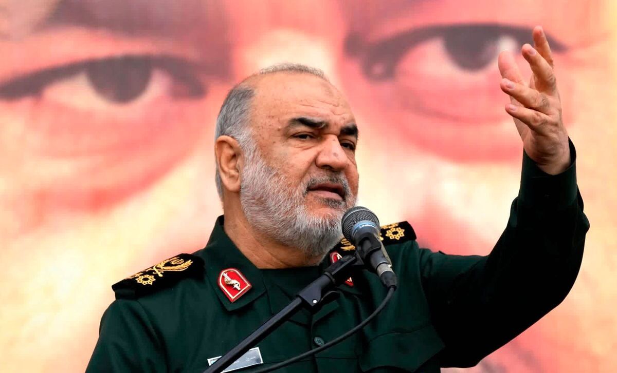 سرلشگر سلامی: سپاه از آموزه های خود یک گام عقبنشینی تعریف نکرده است