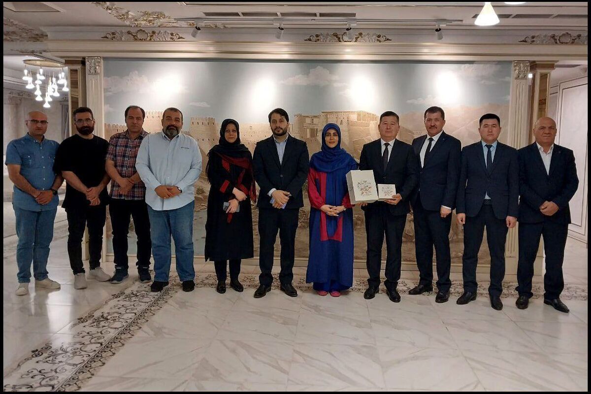 آغاز رایزنی فرهنگی ایران و ازبکستان برای همکاری هنری و اجرای تفاهمنامه تئاتری