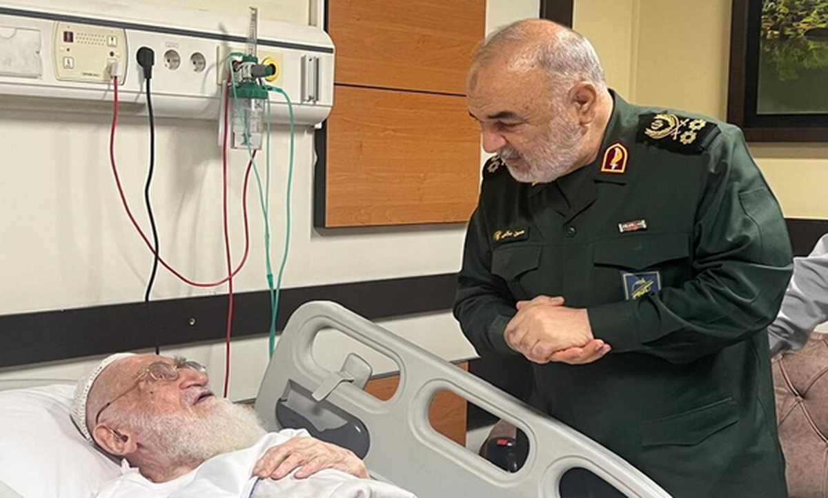 فرمانده کل سپاه از آیت‌الله نوری همدانی عیادت