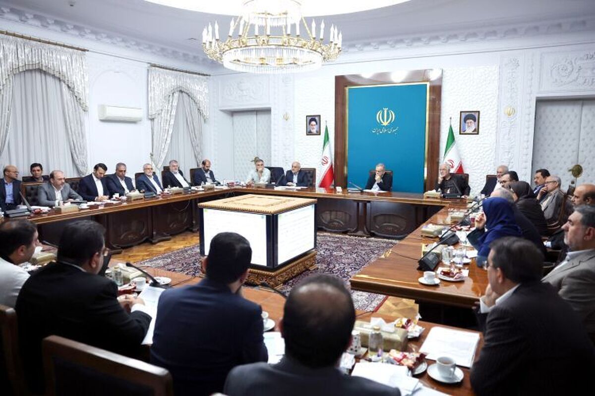 پزشکیان: صرفه‌جویی یکی از اولویت‌های قطعی دولت است