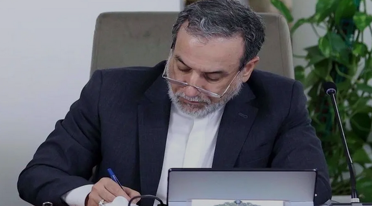وزیر امور خارجه کشورمان، داستان‌سرایی درباره اتباع ایرانی در بریتانیا را رد کرد