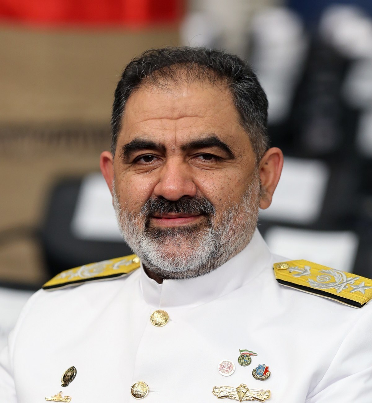دریادار ایرانی: ترامپ بیش از کوپن‌اش حرف می‌زند