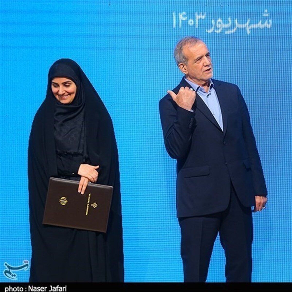 ماندن صادق مالواجرد در وزارت راه و شهرسازی زیان بار است مجلس با استیضاح به دولت کمک میکند