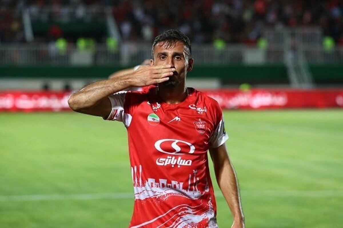 ستاره پرسپولیس آبی‌پوش می‌شود؟/ مذاکره استقلال با وینگر قرمز