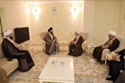 حکیم با آیت‌الله جوادی آملی دیدار کرد