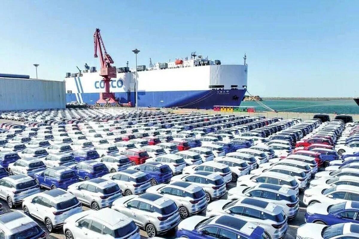واردات خودرو و تلفن همراه مشمول دریافت ضمانتنامه بانکی در گمرک شد