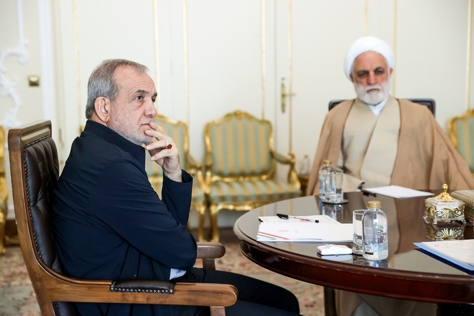 نشست سران قوا به میزبانی پزشکیان نشست سران قوا به میزبانی پزشکیان