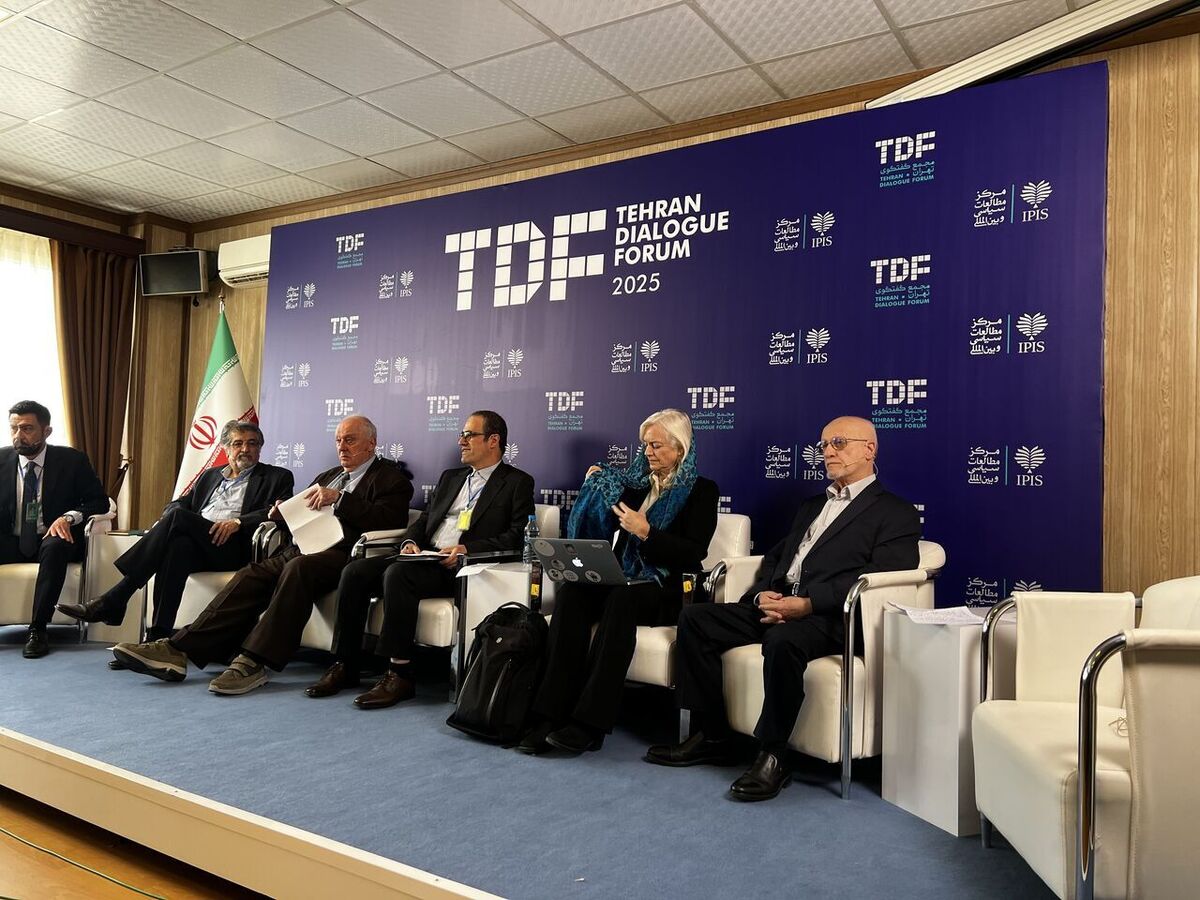 ضرورت شکل‌گیری منطقه عاری از سلاح هسته‌ای در جهان