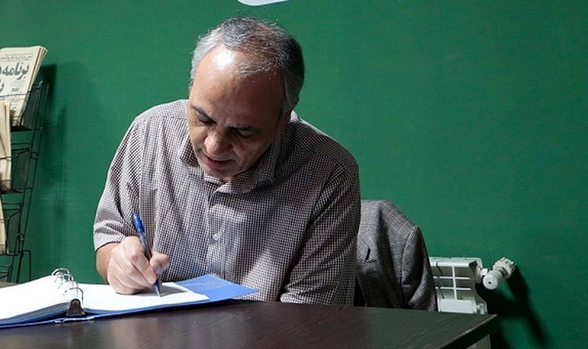 زیدآبادی: اعلام مکرر خط قرمز در مذاکرات قدرت مانور را محدود میکند