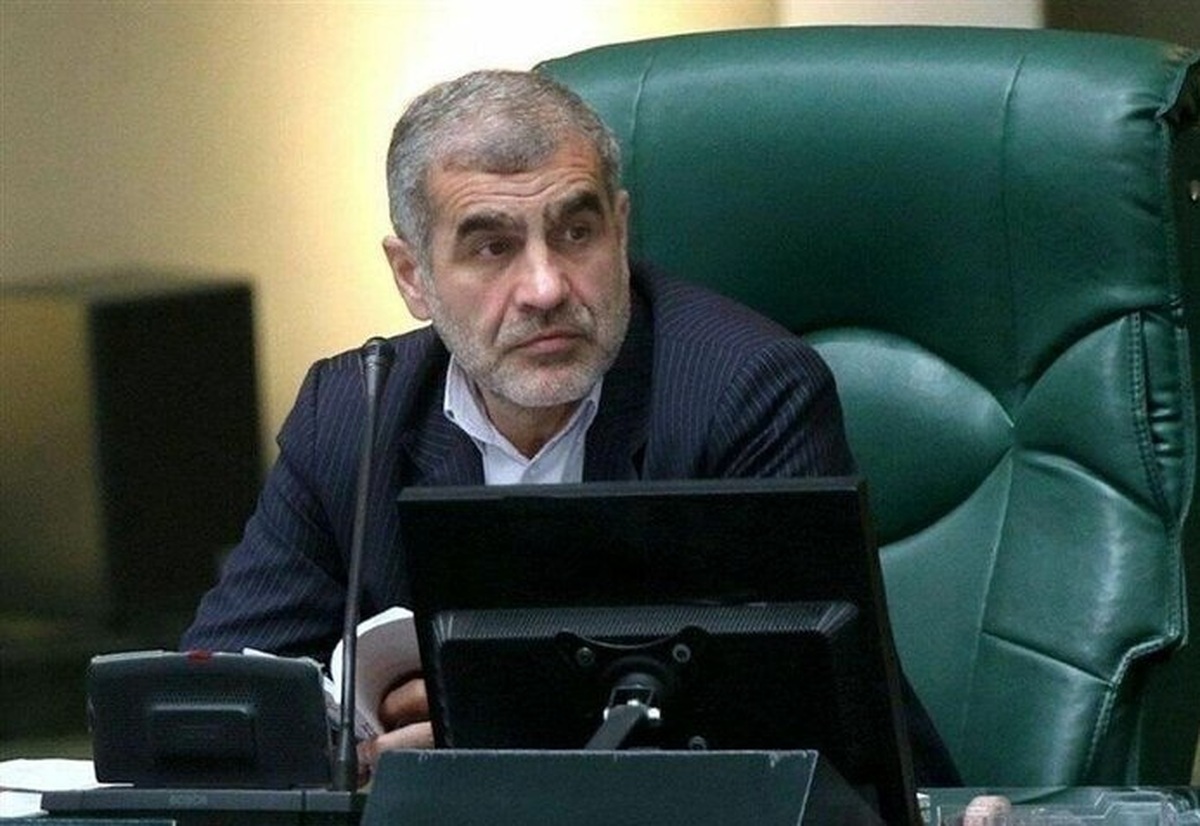 علی نیکزاد از مردم عذرخواهی کرد
