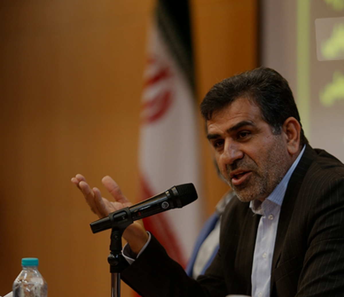 تناقضگویی ترامپ، مسیر وفاق ملی را هموار میکند بیش از ۹۰ میلیون حمایت از نام «خلیج فارس» در کازار