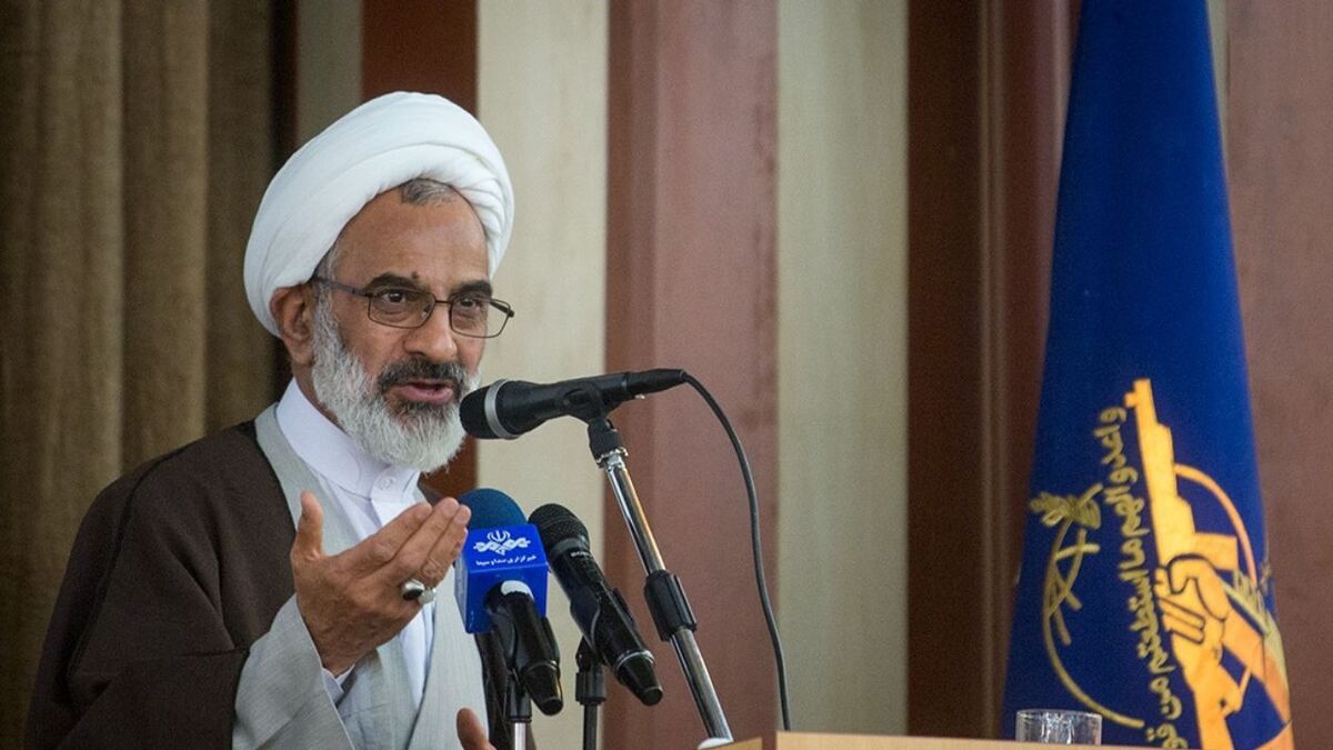 شکستن اراده ملت ایران هدف اصلی دشمنان است