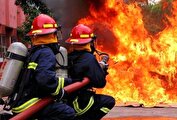 آتش‌سوزی انبار کاغذ در خیابان ظهیرالاسلام