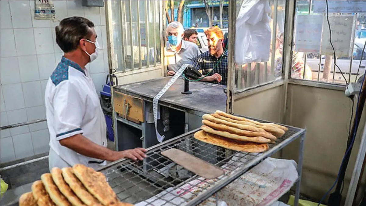 کمبود آرد و نان وجود ندارد