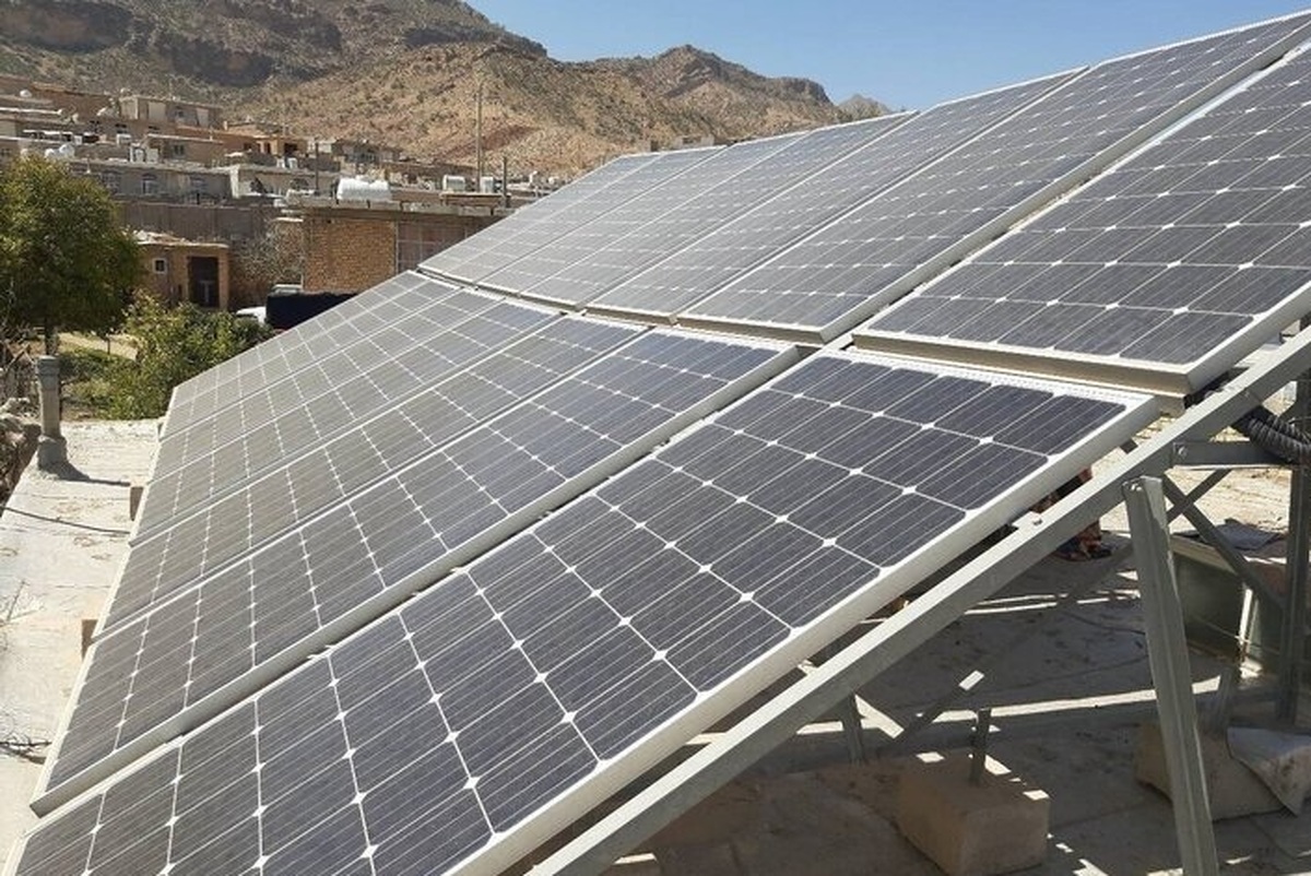 احداث ۲۹۷ مگاوات نیروگاه خورشیدی در ۵ استان کلید خورد