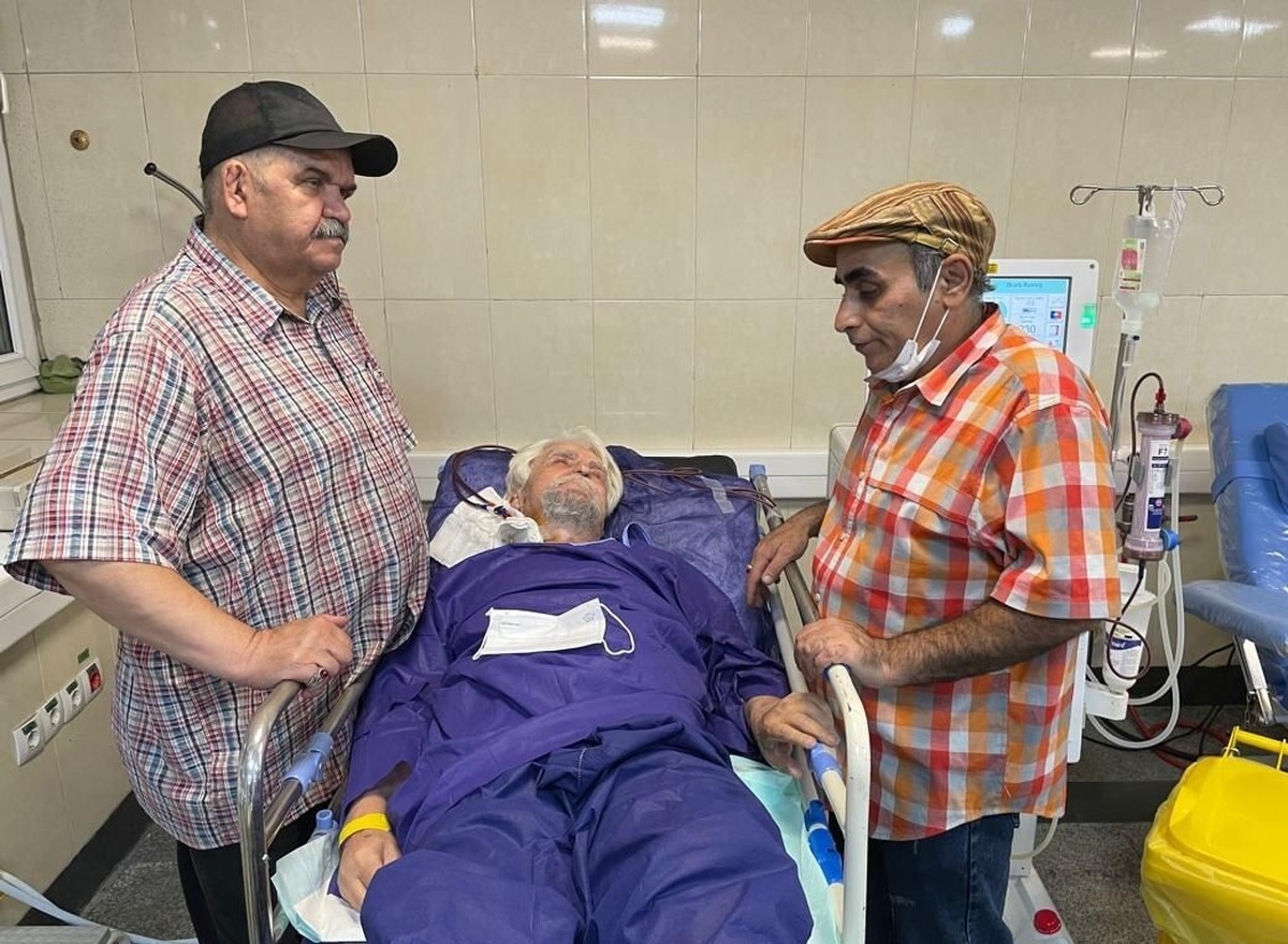 وضعیت «عنایتالله بخشی» خوب اما همچنان بستری است