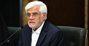 عارف: دولت وظیفه‌ای در قبال مواضع شخصی افراد ندارد