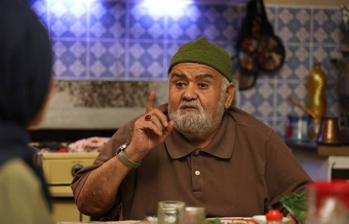 سینما در جنگ هم ادامه دارد / اکبر عبدی در سریال کمدی «سبزواران»
