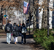 تعدیل نیرو، اقدام اجباری در دانشگاه آمریکایی