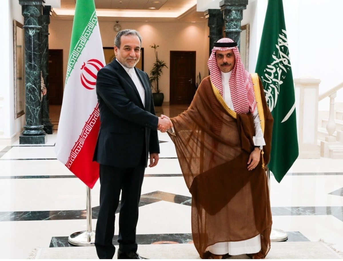 تعجب کاربر صهیونیست از قدرت دیپلماسی ایران